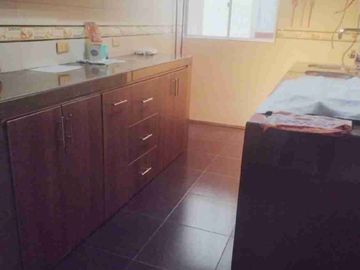 Vendo Bello Dpto En 2Do Piso a 10 minutos aprox de Palacio de gobierno
