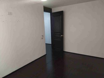 Vendo Bello Dpto En 2Do Piso a 10 minutos aprox de Palacio de gobierno