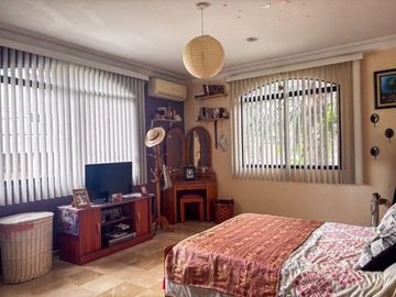 Casa en el Portón de las Lomas, Guayaquil