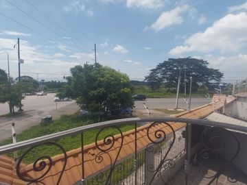 Vendo Espectacular casa en zona residencial de Machala