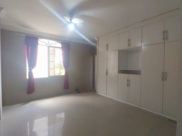 Vendo Espectacular casa en zona residencial de Machala
