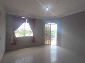 Vendo Espectacular casa en zona residencial de Machala