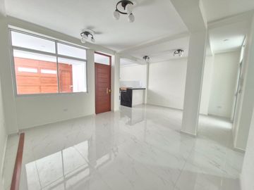 VENTA DE CASA EN URBANIZACIÓN LOS SAUCES CERCA DE LA UNIVERSIDAD SIPÁN