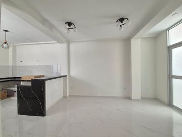 VENTA DE CASA EN URBANIZACIÓN LOS SAUCES CERCA DE LA UNIVERSIDAD SIPÁN