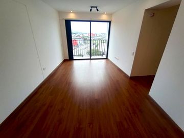 ESTRENO, NO PAGA ALCABALA!! BELLO DEPARTAMENTO, VISTA EXTERIOR CON BALCÓN !!