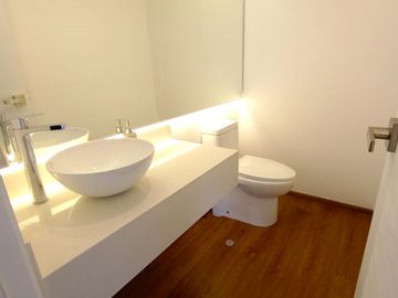 ESTRENO, NO PAGA ALCABALA!! BELLO DEPARTAMENTO, VISTA EXTERIOR CON BALCÓN !!