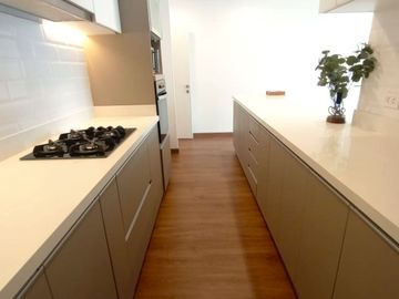 ESTRENO, NO PAGA ALCABALA!! BELLO DEPARTAMENTO, VISTA EXTERIOR CON BALCÓN !!