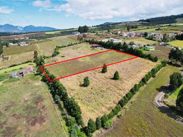 Venta de Terreno en Tocachi