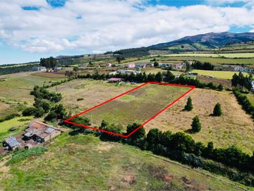 Venta de Terreno en Tocachi