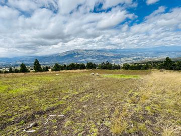 Venta de Terreno en Tocachi