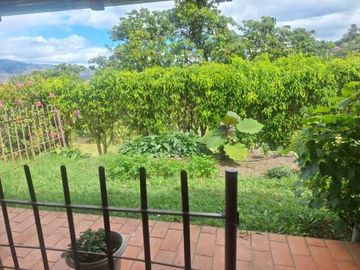 Hermosa Propiedad en Yunguilla, Gran Vista