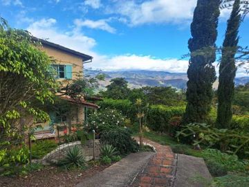 Hermosa Propiedad en Yunguilla, Gran Vista