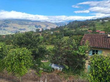 Hermosa Propiedad en Yunguilla, Gran Vista