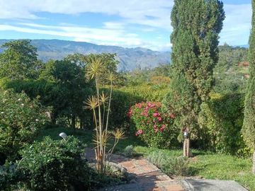 Hermosa Propiedad en Yunguilla, Gran Vista