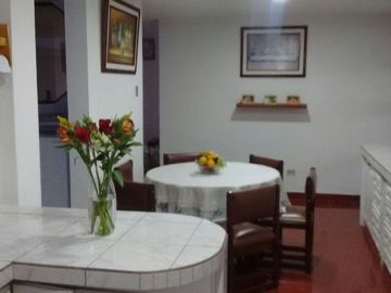 DEPARTMENTO EN RENTA PRIMERA PLANTA 230 M2