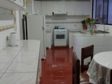 DEPARTMENTO EN RENTA PRIMERA PLANTA 230 M2