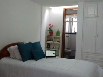 DEPARTMENTO EN RENTA PRIMERA PLANTA 230 M2