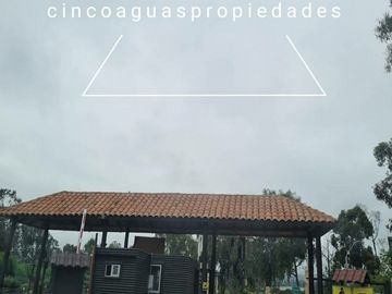 Parcela con maravillosa vista y con un gran precio en Catapilco, Zapallar