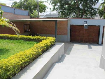 La Planicie 650mt2 Casa de 2 pisos con 4 habitaciones ideal para tu familia ✅