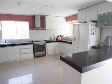 La Planicie 650mt2 Casa de 2 pisos con 4 habitaciones ideal para tu familia ✅