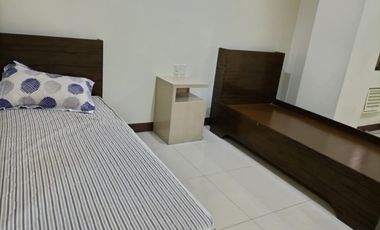 NEW 6 FLOORS BUILDING WITH 30 BEDROOMS WALKING DISTANCE TO UNIVERYSITY OF THE VISAYAS