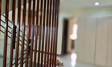 NEW 6 FLOORS BUILDING WITH 30 BEDROOMS WALKING DISTANCE TO UNIVERYSITY OF THE VISAYAS
