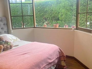 Elegante villa en venta con 1.500m2T sector San Joaquín