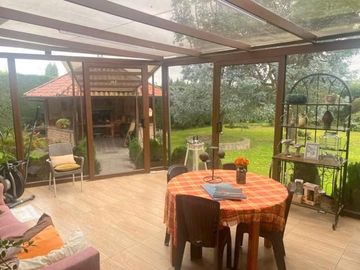 Elegante villa en venta con 1.500m2T sector San Joaquín
