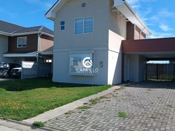 VENDEMOS HERMOSA CASA FAMILIAR EN CONDOMINIO LAS ARAUCARIAS
