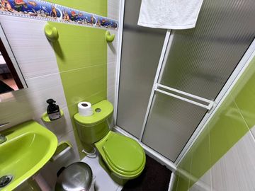 SE VENDE CASA TRES PISOS EN CONJUNTO BOSQUES DE MACHANGARA