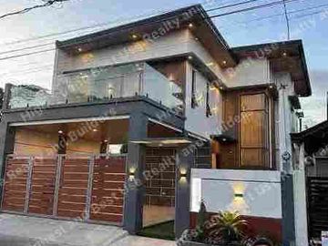 Modern House in Tierra El Sol Subdivision by Master Broker July de Vera