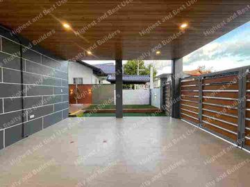 Modern House in Tierra El Sol Subdivision by Master Broker July de Vera