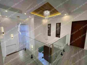 Modern House in Tierra El Sol Subdivision by Master Broker July de Vera