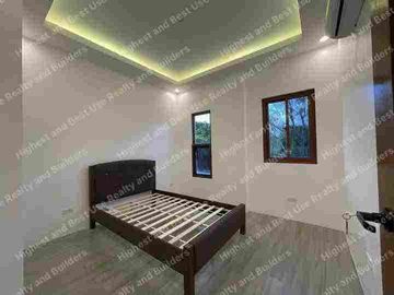 Modern House in Tierra El Sol Subdivision by Master Broker July de Vera