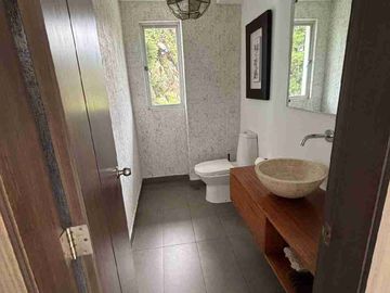 Hermoso Departamento,   venta CUMBAYA