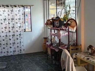 “Propiedad con 2 Departamentos + Local en Venta Puyo | 258m² | Garaje y Seguridad”