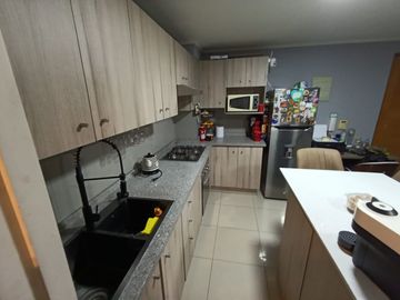 Excelente Depto 2 Dormitorios 2 baños, pasos del Metro