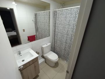 Excelente Depto 2 Dormitorios 2 baños, pasos del Metro