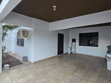 🏡 Casa en Venta – Col. Ruiz Massiu