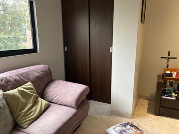 VENDO MUY LINDA CASA EN SAMBORONDÓN DE 3 DORMITORIOS