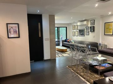 VENDO HERMOSA CASA EN SAMBORONDÓN DE 3 DORMITORIOS