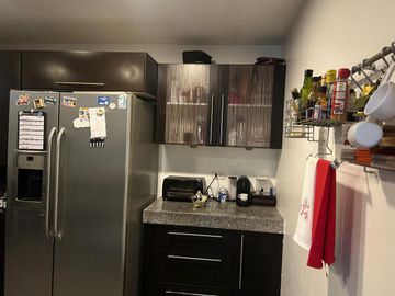 VENDO HERMOSA CASA EN SAMBORONDÓN DE 3 DORMITORIOS