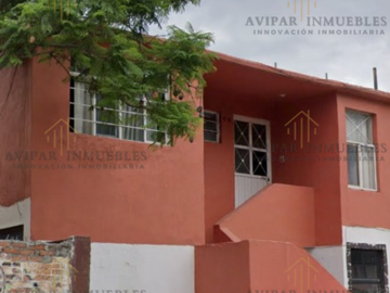 VENTA DE CASA EN SATELITE, SECC. ANDADORES, SANTIAGO DE QUERETARO. JTC092