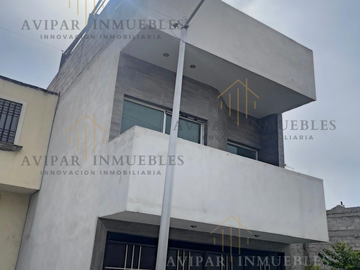 CASA EN VENTA EN QUERETARO, LA SAGRADA FAMILIA. (142)