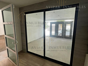 CASA EN VENTA EN QUERETARO, LA SAGRADA FAMILIA. (142)