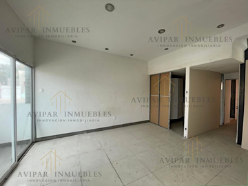 CASA EN VENTA EN QUERETARO, LA SAGRADA FAMILIA. (142)