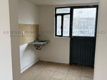VENTA DE CASA EN QUERETARO, EN EL MIRADOR (085)