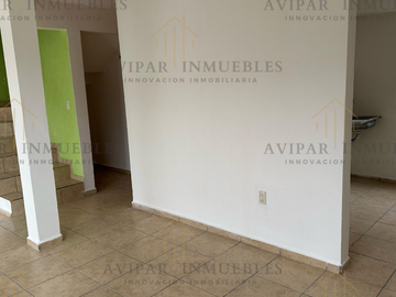 VENTA DE CASA EN QUERETARO, EN EL MIRADOR (085)