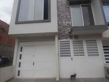 venta de casa Bifamiliar en Tuluá Valle barrio Lomitas