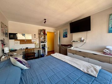 Se Vende 3 Dormitorios + Servicio + 2 Estacionamientos. Providencia